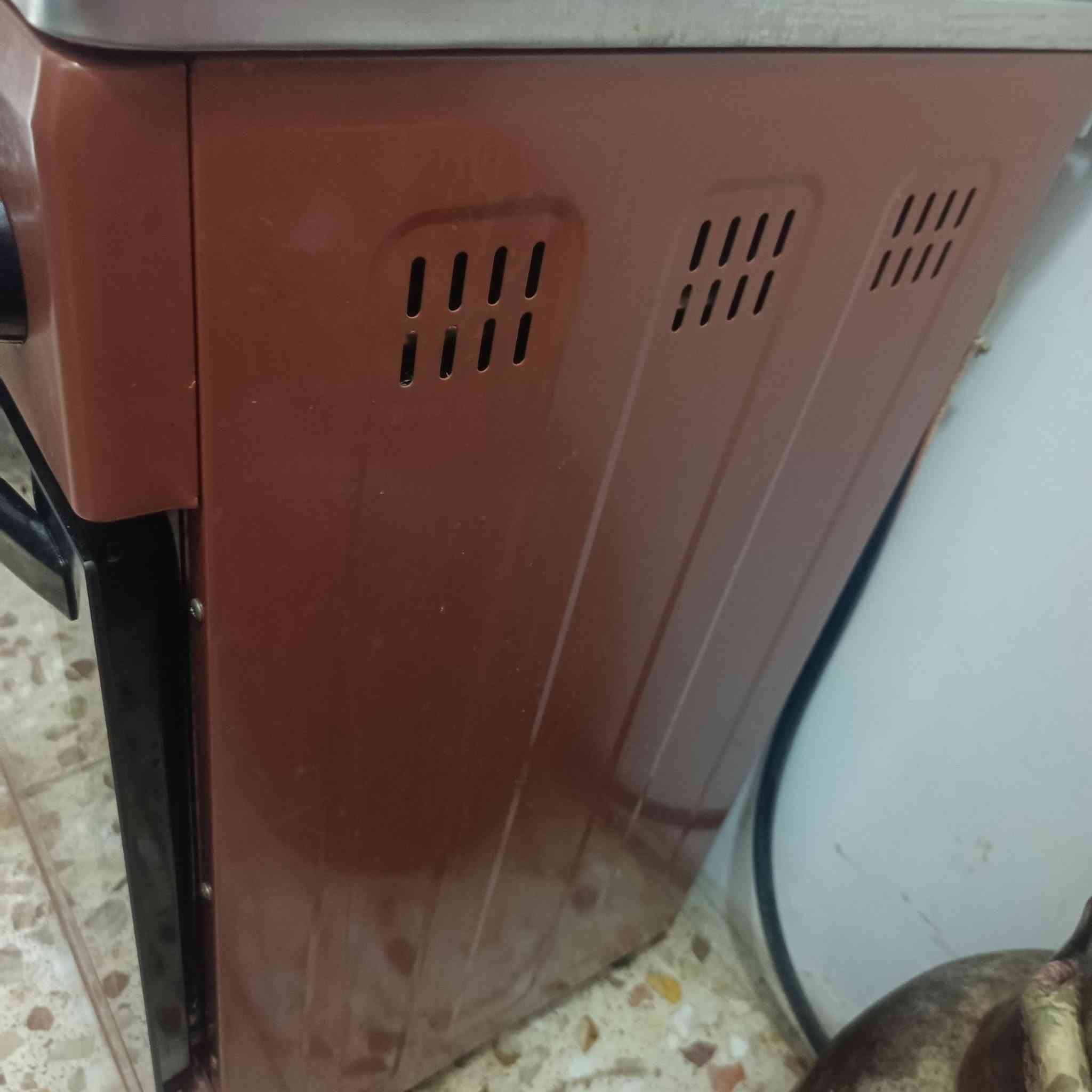 سلام عليكم بنات عندي هذا طباخ للبيع تركي شغال نظيف استخدام قليل اربع عيون قياس 55*55 مكاني بغداد الشعب حي اور جداحة شواية كلوب التجي تاخذه ع فحص ناره تخبل 

سبب البيع ارد اشتري اكبر من هالحجم .....


**إذا كنت صاحب هذا الإعلان وتريد حذفه لأي سبب، رجاءا أرسل رسالة إلى الدعم الفني**