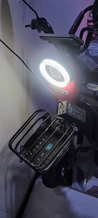 دراجة كهربائية • نظيفه • نادر الثانية