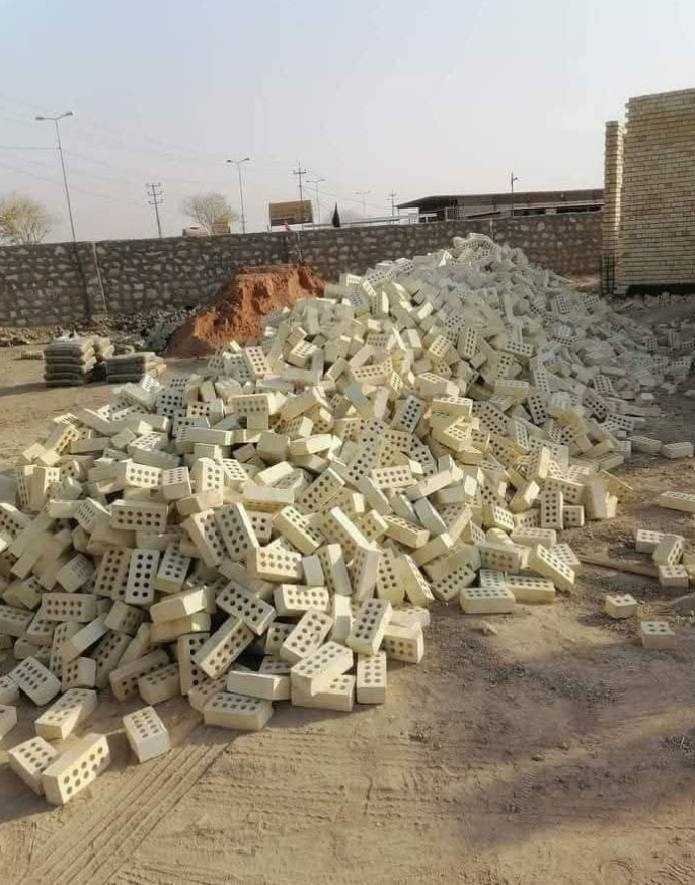 السلام عليكم من رخصة الادمن
طابوق مجمع النهروان طابوق جمهوري ودرجه اوله
خاليه من الاملاح 
عدد مضبوط ٤٠٠٠ و٣٠٠ زياده 
الاستفسار (***********)
