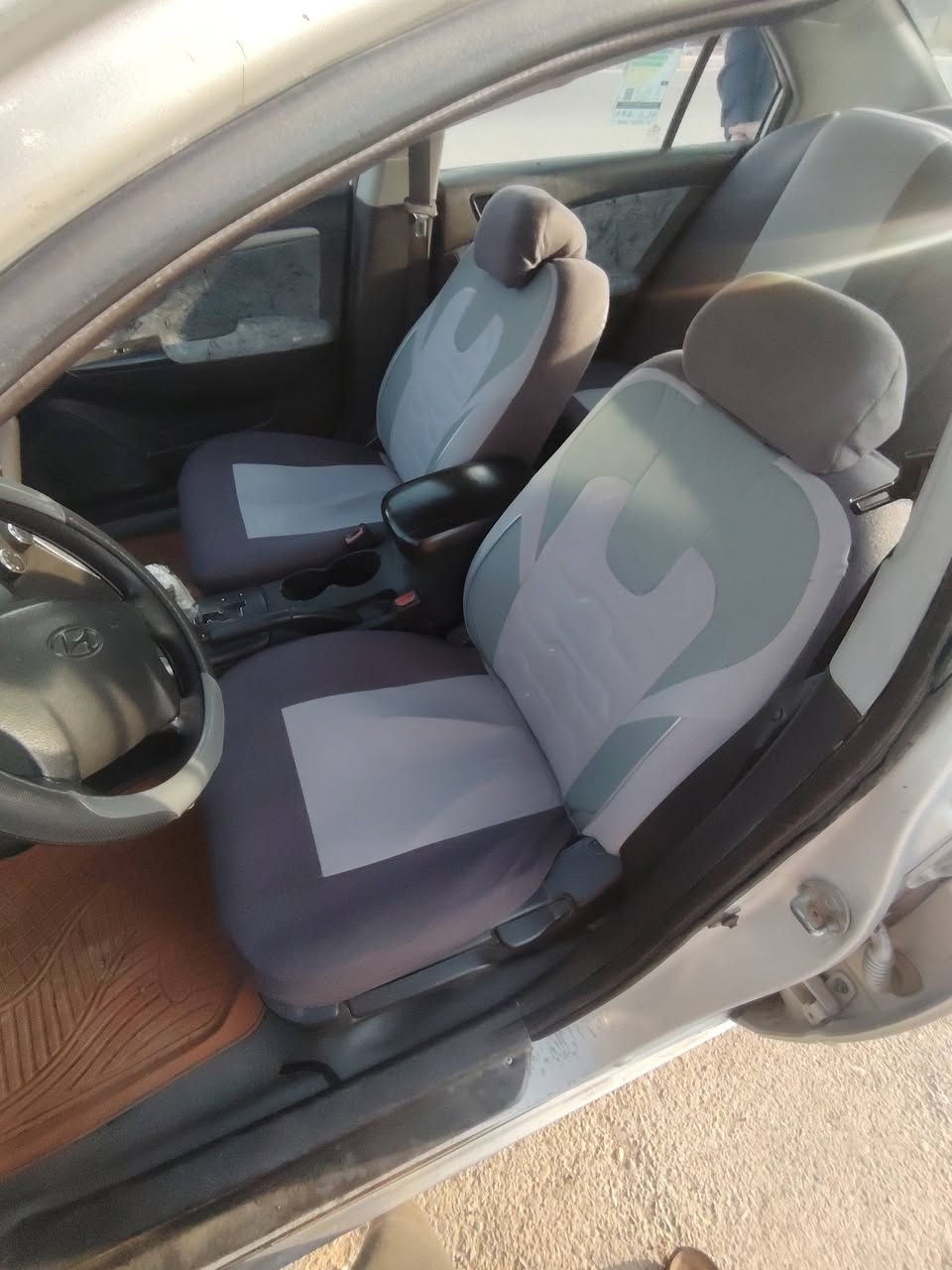 ساناتا موديل 2010 خليجي  تبريد ثلج مكينه ٢٠٠٠ للاستفسار الاتصال على الرقم ***********
