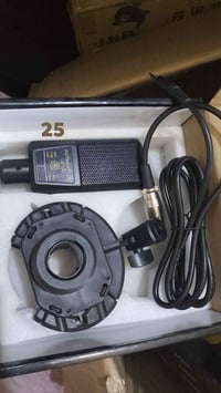 إلكترونيات • اكسسوارات