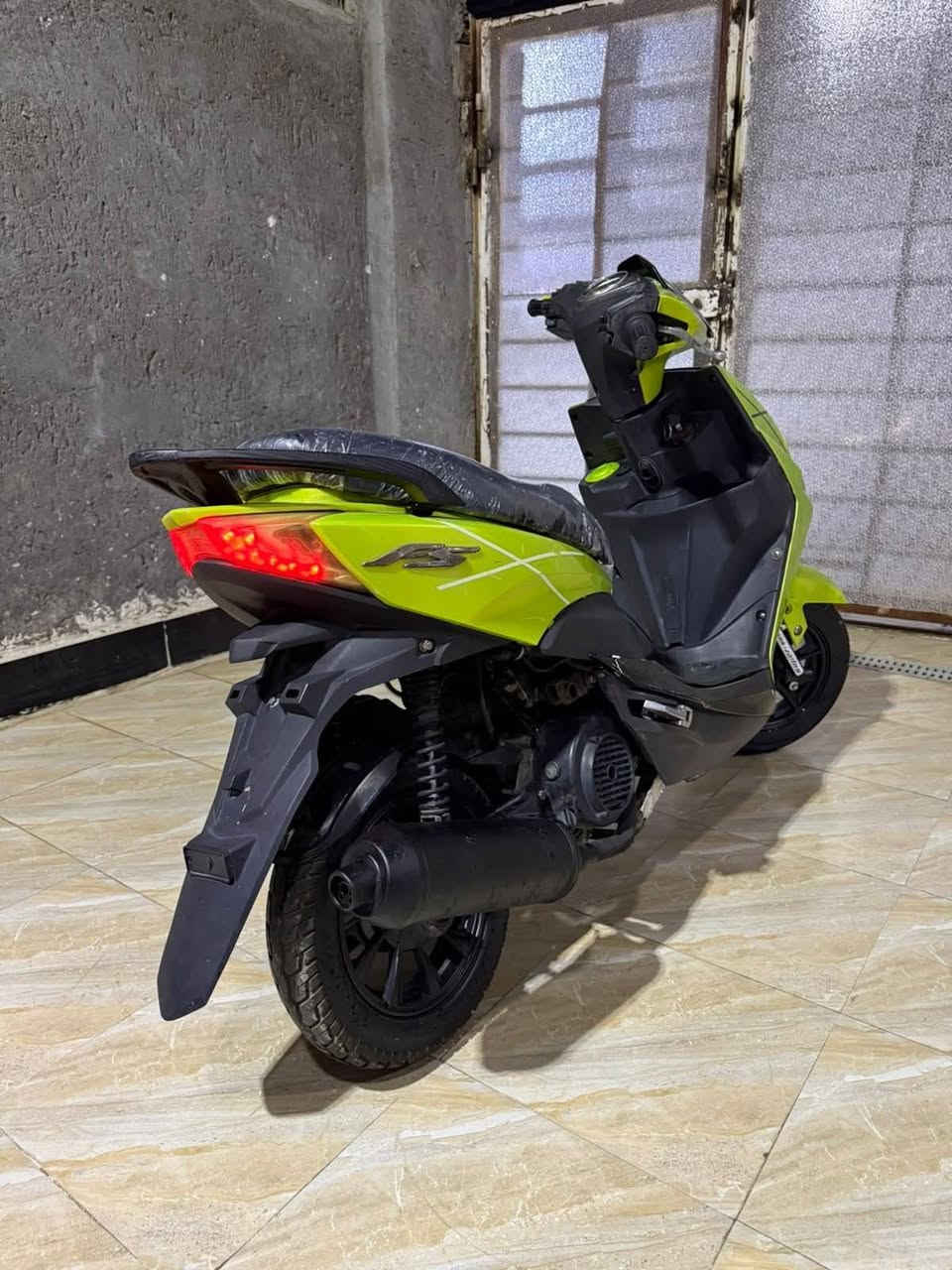 fs للبيع  دراجه كايمه كايمه بس شغاله نعومه ومعدل كهربائيات كلها شغاله فقط تجفيت نقصها كفرها شوفو عينك السعر350وبيها مجال قليل ***********للتواصل خاص او اتصال
