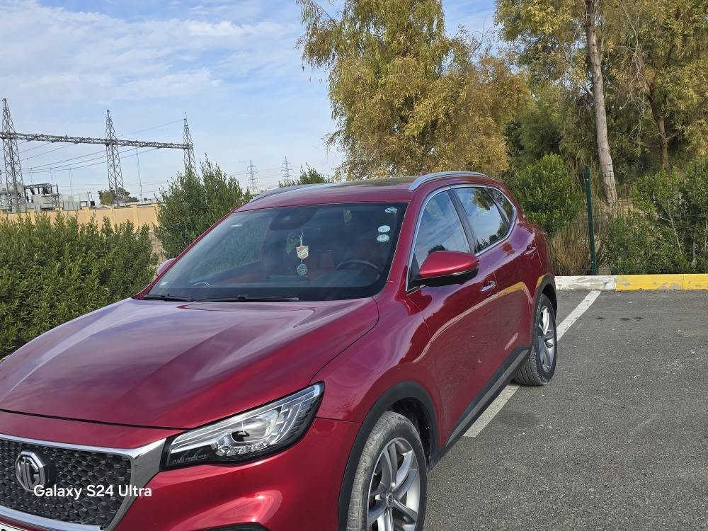 MG HS Trophy 2021 :قەپات مواسەفات فوول فوول مەکینە 2.0 تۆڕبۆ مەڕغوب سەنەوی و هەززەی نوێیە چرکەی تێدا نیە ،  تەنها 49هەزار ڕۆیشتووە ، سپێری دانەبەزیوە  هەموو شتێکی بیلادیە ، سێرڤسی شەریکە ، سفری کوردستان ، دووپارچە   سبوغی هەیە 
pdrبێ لێدرا و بێ ناوگرتن  ، + دووجێ  هەیە 
 
مواسەفاتەکانی :
کوشن هیتەر ، کوشن کارەبایی ،  کوشن سپۆڕت ،ئاوێنە شەفت ، لایت لید ، ناو لید ، لایت ئەتۆ ، ئەتۆ هۆڵد ، ئەوتۆ برێک ، تەحدید سورعە ، شاشە ئەوتۆ ، حەساس ، 360 پلە ڕادار و کامێرا ، پانۆڕاما ، سێ جۆری لێ خورین ( ئیکۆ - سپۆڕت - نۆڕماڵ ) + سوپەر سپۆڕت ، سوکان شەفت ، گێڕی (ئۆتۆماتیک - عادی ) - بەسمە و دەرگا بەسمە ، دژە خلیسک ،برێک دوگمە ، دەبڵ ئەکسل ، گێچ ئەلیکترۆنی ،  زۆر شتی تر .

نرخ: 125$ مەجال
شوێن :هەولێر 
ژمارە : *********** أربيل, العراق
