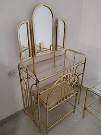 بياع • غرفة شاب • سرير نفر