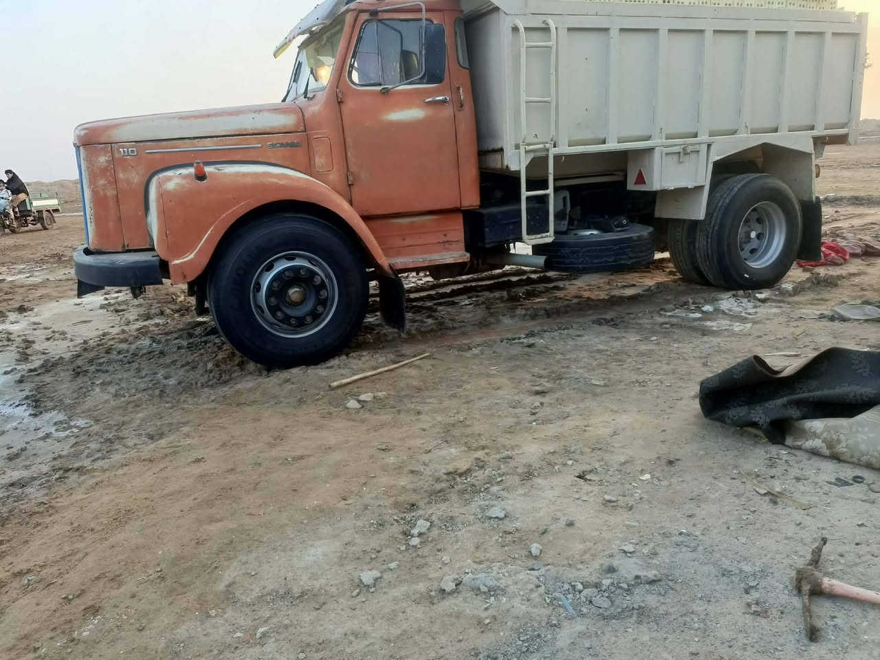 سكانيه ١١١ رقم بغداد انكليزي بسمي مكينه ١١١ عادي لا بخار ولا تنقيص تخم تاير بدي جديد باتريات جدد  مديل ٧٢ شرط تحويل ***********
