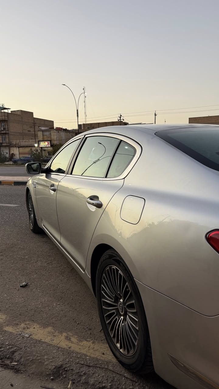 السلام عليكم كوريس موديل 2013 السياره وارد خليجي فول vip السياره 6 سلندر المرغوب بيها قطعتين صبغ للبيع او لمراوس السعر 150
*********** 
***********
