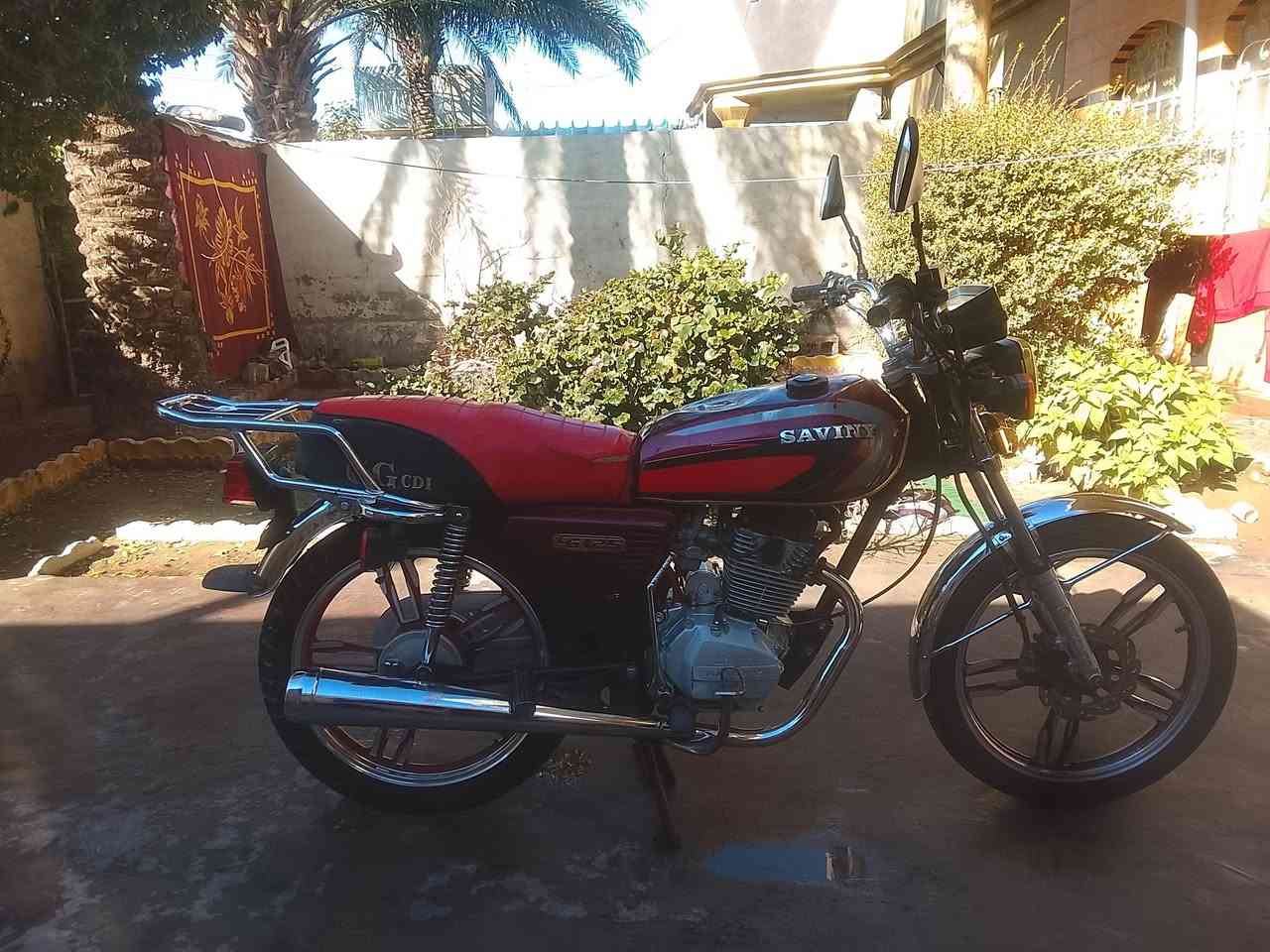 دراجه للبيع السعر 475 بيه مجال جديده كهربائيات كله شغاله مكفوله من كلشي موديل 22 محرك بلادي عنواني الرمادي حي ضباط للاستفسار على رقم ***********
