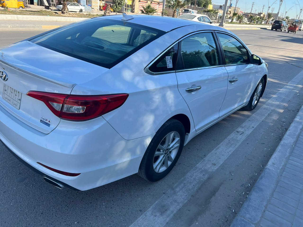 سلام عليكم سوناتا موديل 2016 وارد امريكي بيه بنيد بدل صور الحادث ما امريكه فقط بس بنيد وبل عراق جاملقات الماميه مصبوغات اثر جراد سياره كفاله من ضربه بصره حره مشروع وطني مكان سياره بصره سعر 110 رجان لأحد  يكول شنو بيه ما بيه قره المنشور وخابر رقم الهاتف ***********
