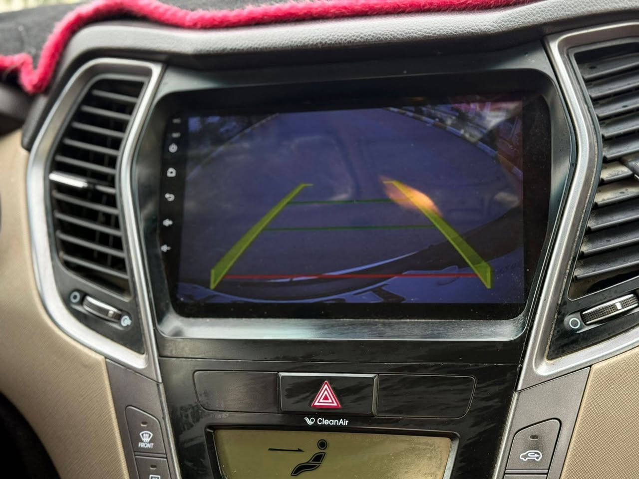 يا الله سلام عليكم سنتافيه وارد خليجي موديل 2015حره تحويل ثاني ضرراها جاملغ وبنيد بدون ادواخل موصفات سياره
شاشه كبيره 
تحكمات ستيرن جهتين 
شاير بل مري
6سلندر 
7راكب 
3قطع تبريد 
بعد بيها موصفات حلوه سياره جاهزه لأخير كير ومحرك وحداديه وتبريد ثلج ❄️ مكان سياره ناصريه شموخ سعر ب146وبيها مجال رقم ***********
