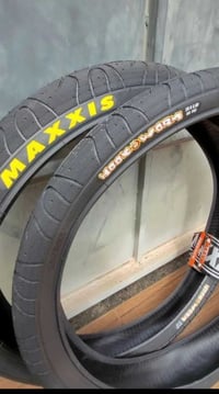 زوج تايات • ماكسزز • ٢٦×٢٥٠