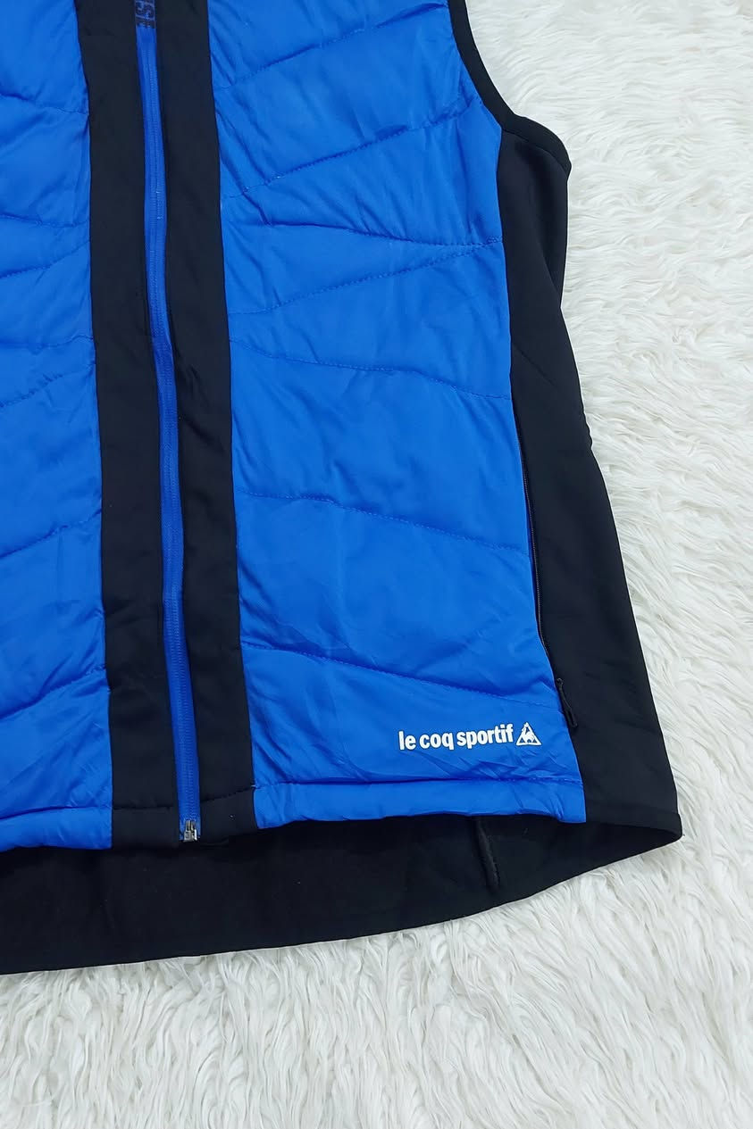 يلك ماركه وتربروف اصلي
قياس Lx تلبس وزن ٨٠و٨٥ك
يوجود توصيل


**إذا كنت صاحب هذا الإعلان وتريد حذفه لأي سبب، رجاءا أرسل رسالة إلى الدعم الفني**