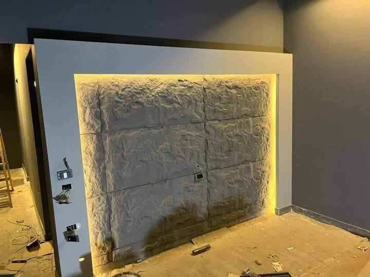 كادر متفرق حالين لعمل الصبغ والمعجون جبس بورد بديل الرخم بديل الحجر عمل كافة أنواع الديكور ملكي وكلاسك مكاني الزبير  بنسب السعار ***********
