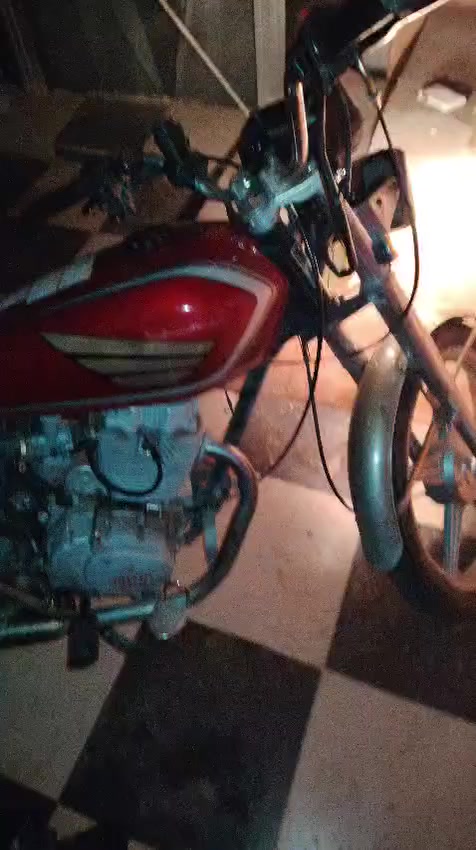 السلام عليكم ايرني 5 كير مكينة 200cc موديل 2023الدراجة خير من الله السعر 400وبي مجال للشراي يتفضل خاص ***********
