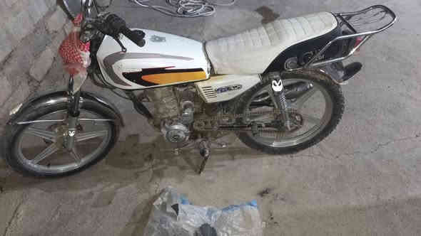 ماطور للبيع 5كير نضيف نشاطه فول كلشي ما عايزه السعر 225وبي مجال اي استفسار ***********
