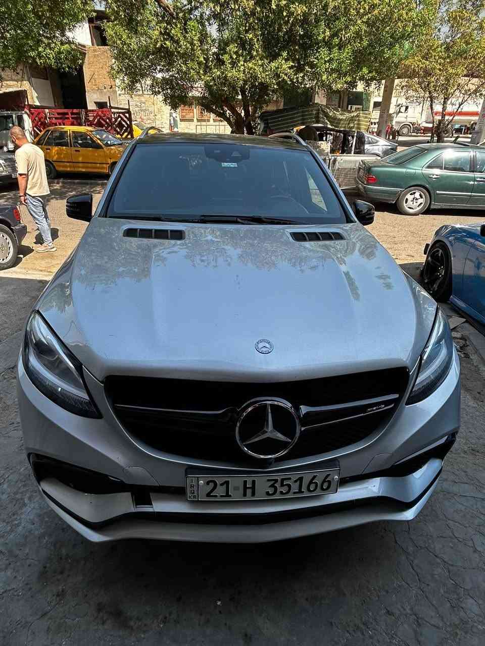 السلام عليكم GLEموديل 17 السياره جاهزه من كلشي مكانه بغداد السعر 190 او بيهه مجال كلش قليل ***********

