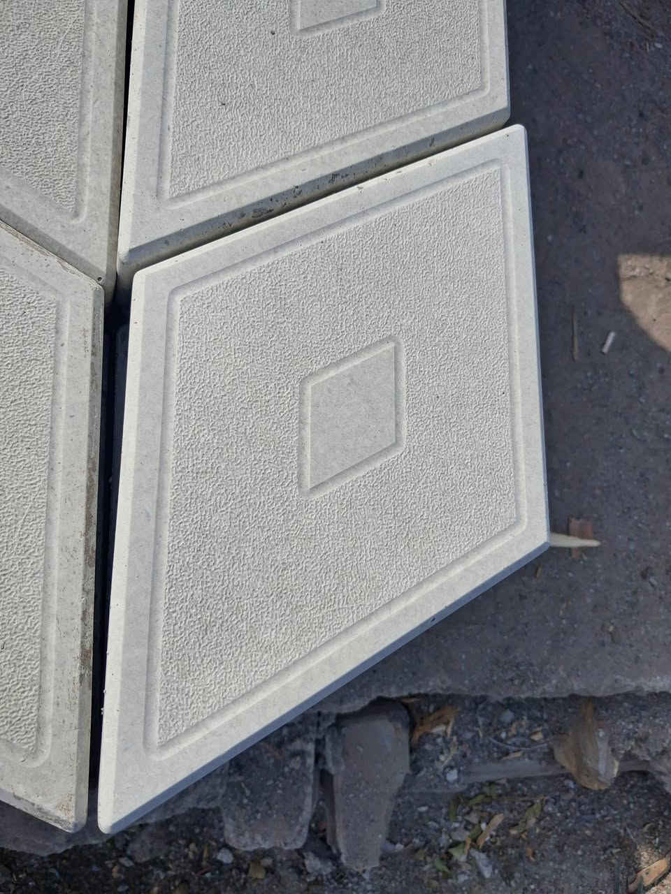 السلام عليكم. متوفر مقرنص مرمري حامضي بأسعار مناسبة وجودة عالية تدخل جميع الفحوصات المختبرية. العنوان بغداد. ***********
