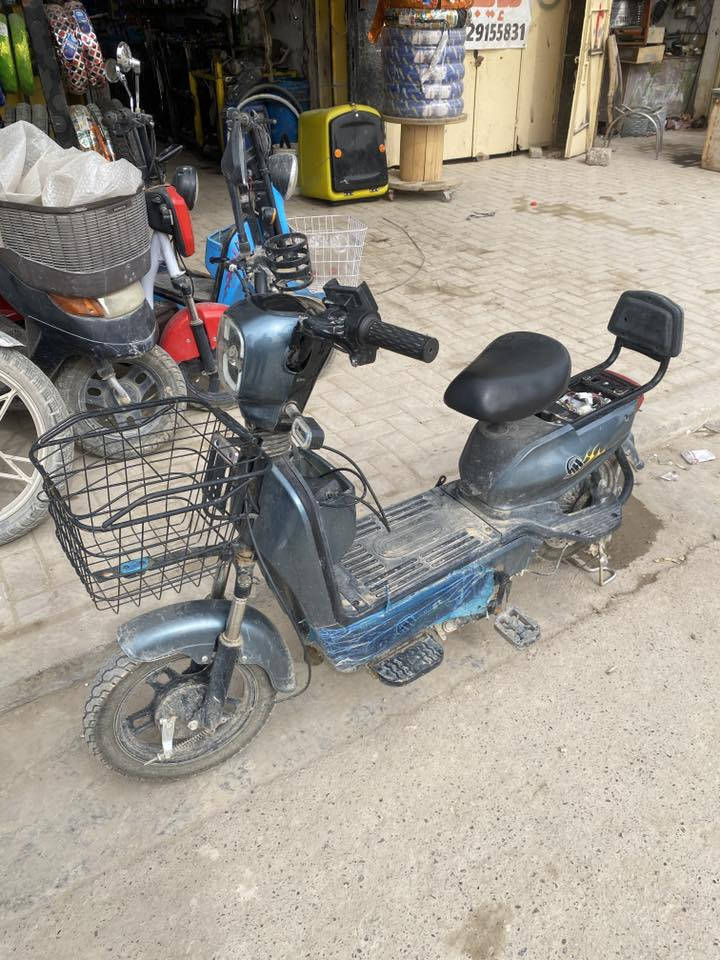 السلام عليكم دراجه شحن شبابي للبيع نقصها شغلات خفيفه مكانها سامراء
السعر خاص او واتساب ***********
