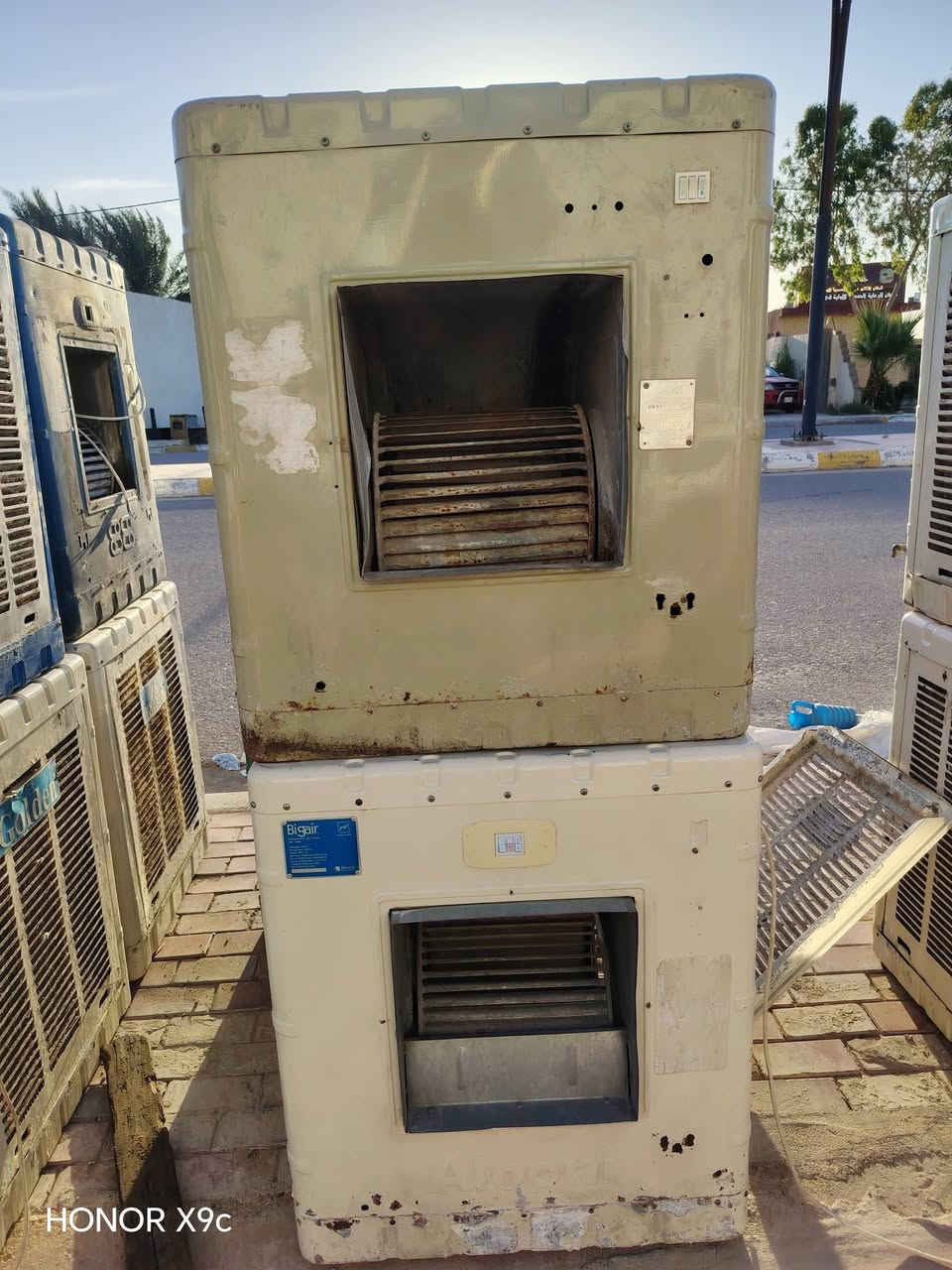 مبردات مستخدم نضيف شغال سرعتين 
ثنين ونص 115
4ونص225 الاستفسار عل رقم ***********
