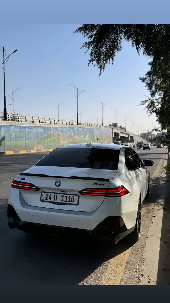 للبيع او المراوس BMW 530 M 2024 
امريكي كلين تايتيل رقم مميز كت M عليها
فول اعلئ فئه سنويه تضليل بنسبه 80% 
عداد المشي 36mi مكان السياره بغداد 

فول 1/1 
داتا شو  عدد كامرات 5 بصمه سلايد جلد 
كراسي كهرباء جنطه كهرباء شباك لد تدفئه
كشنات وستيرن الى اخر معروفه .... 🍂
-------------------------------------
الشراي يتصل او واتساب : ***********
 {{ 📍ملاحضه اقره التفاصيل قبل للتتصل }}
سياره كلين من الحادث والبارد والصبغ والفتح 
فقط جايه من الخارج بيها بيبنان ثنين وجاملغ 
كلين اثر شخوط يعني لامعجون ولاحادث ولافتح رقم الشاصي مرفق مع الصور مكان سياره بغداد

