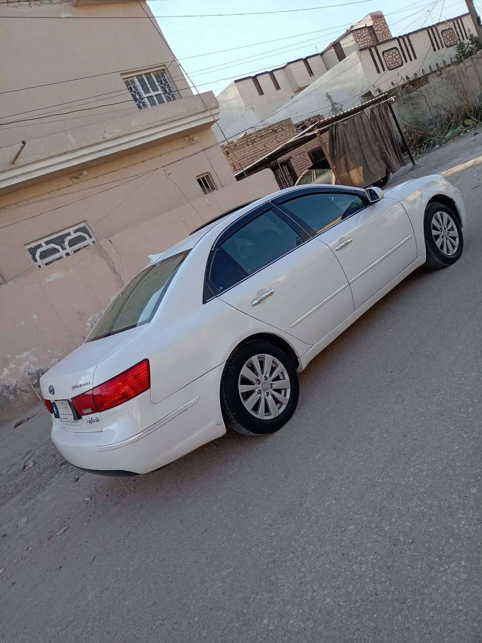 سوناته مديل 9 وارد أمريكي حادثه باب خلفي جهه أيمن وباب سايق فقط 
مصبوغه أثر تكشير يعني مكفوله من كلبه وتجيه رقم ديالى مشروع وطني وين مايعجبك تتحول 
مكينه 2400 دوش مكاني بالحله ترهم بيع و مراوس أي 
السعر 97
استفسار 
***********
