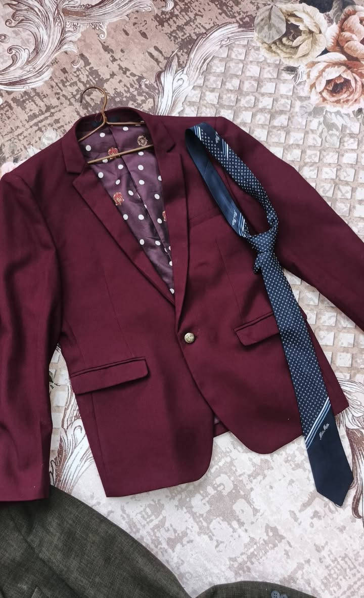 ستر رسمية قياس44 
وبدلات رسميه قياس46/44


**إذا كنت صاحب هذا الإعلان وتريد حذفه لأي سبب، رجاءا أرسل رسالة إلى الدعم الفني**