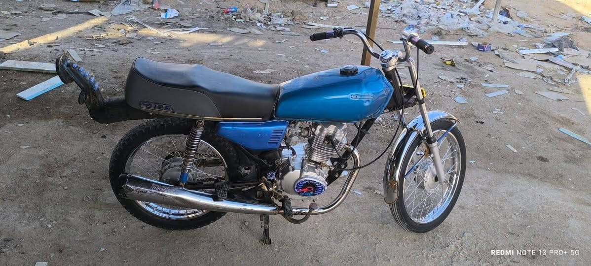 السلام عليكم دراجه كلك لبيع السعر 500 وبيه مجال
مكينه نامه ما مفتوحه مكاني كرمه علي التفاصيل ***********
