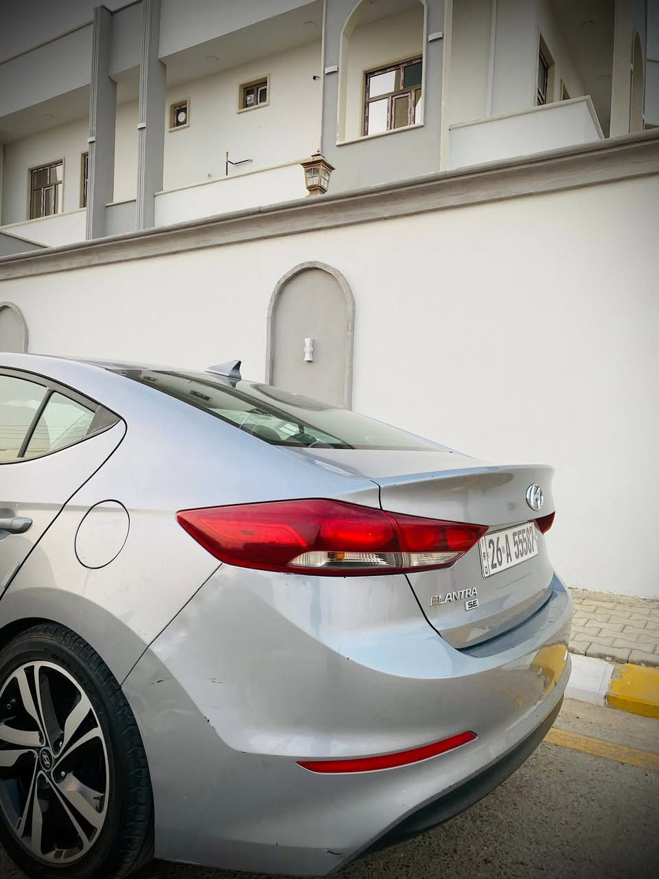 السلام عليكم النترا 2017 للبيع
مواصفات Se 
بدون صبغ أو تبديل
كير شرط 
محرك معمر تعمير درجة أولى بالموصل
دشبول لونين 
تبريد تدفئه شغال
هزه سنويه جديد 
للاستفسار ***********
السعر 130 وبيها مجال
