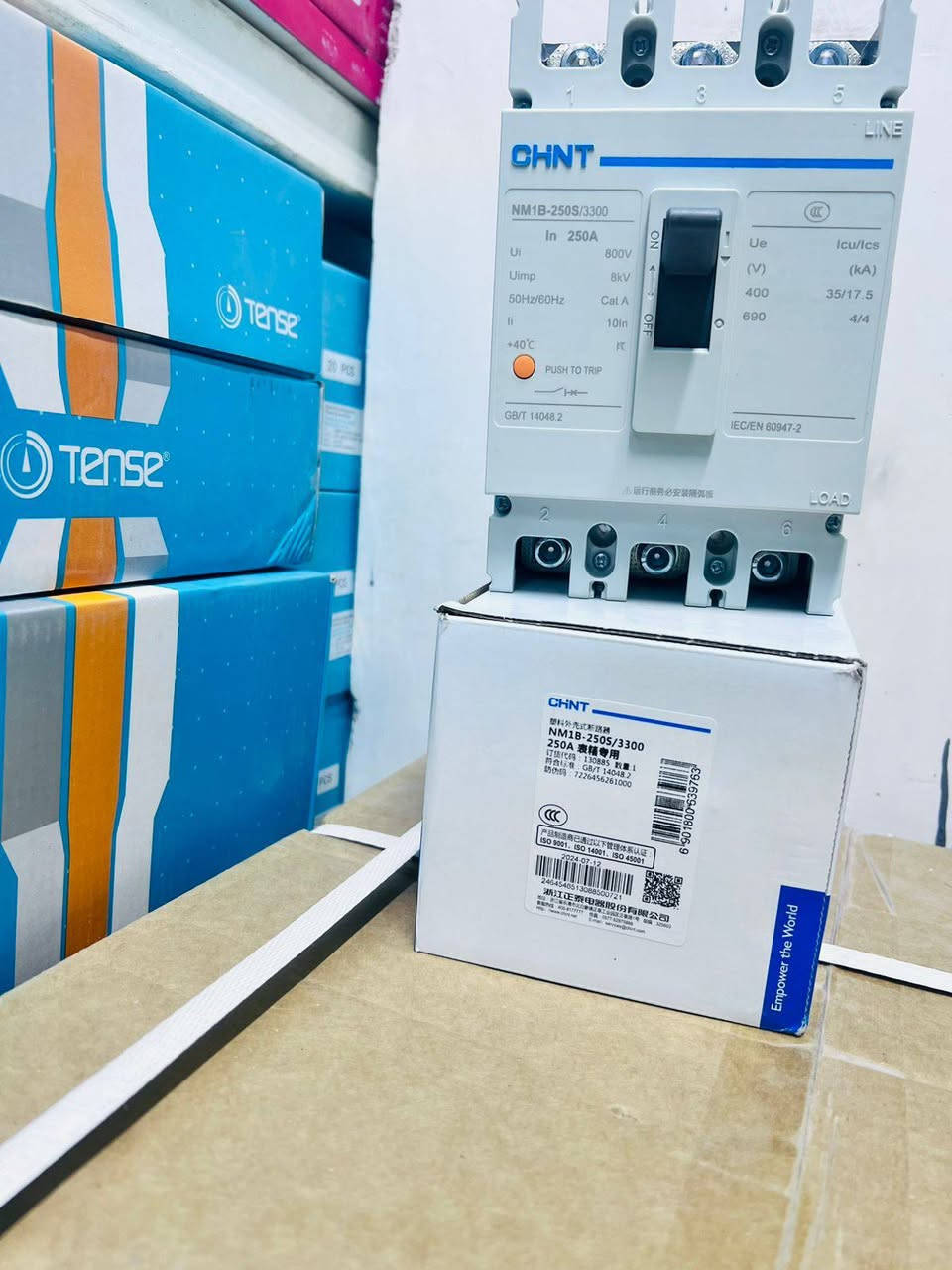 بسم الله الرحمن الرحيم
السلام عليكم ورحمة الله وبركاته 

يتوفر كل المواد الي تخص للسيطرة 👍

      ( جديد.).  ،🚧. ( بالة اصلي )

  

قواطع دورة 💮جميع الامبيرة 🪛🅰️🅱️🅱️ + الشنايدر. ✅✅. + LS🪯

والكونتكترات. بانواعها. 🪛🅰️🅱️🅱️ + الشنايدر. ✅✅. + LS🪯

*********** ،اتصال ☎️.\ واتس اب 

عنوان 🧰. بغداد._الشورجة_ عكد النصارة 

يتوفر توصيل الكافه محافضات العراق
