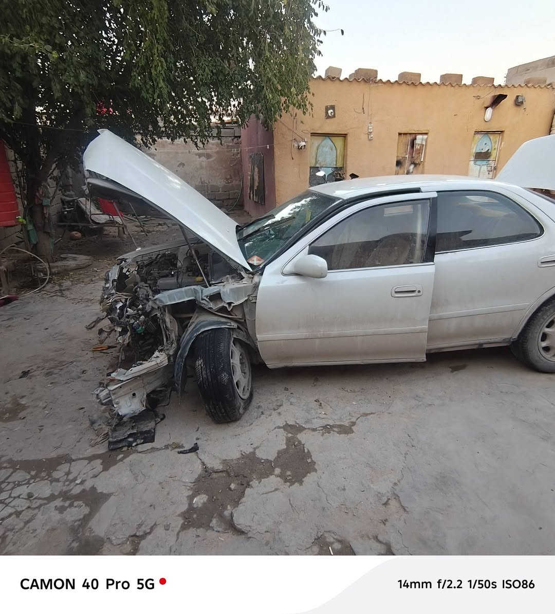 سلام عليكم كرسته للبيع موديل ٩٣ تسجيل ٢٠٠٠ باسمي  سياره رقم إنكليزي ٢٧ سنه سنويا مكفولة من الكص والنقل هذه صور توضح  سعر ٤٠  ***********  حادثها من الإمام فقط دواخل نضيفه ألون لولي
