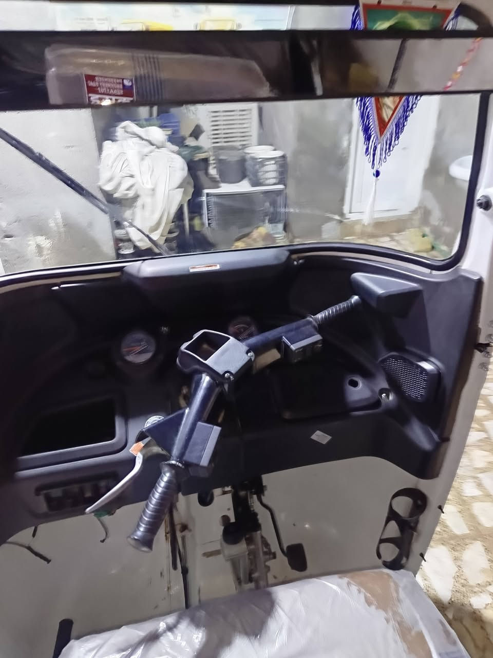 سلام عليكم تكتك موديل 2022/11 ...تكتك مكفوله من ضربه والصبغ كدام عينك نضافه 97% يعني كشر مكفول ماعدا الدوسه الوره بس الجوه السوده معمره ..الدوسه الاماميه بعدها بلاديه  باقي قطره صبغ ماكو مكينه  بس مبدل زنجيل ترايها مال زيرو اشتريناها وصارعدنا  ضرف وحتاجينه وريد نبيعها.مكاني بغداد (الجديده الأمين الثانيه المعلمين سعر 9 ملايين) لاستفسار ***********
