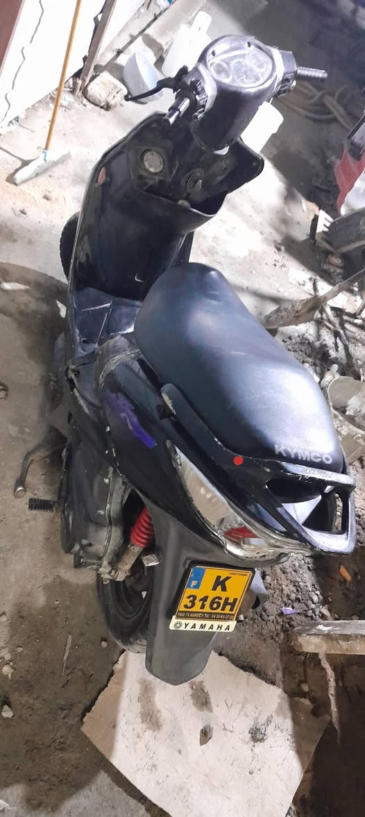 السلام عليكم دراجه كامكو للبيع بيع مستعجل ممتاز السعر 250 بيها مجال شي بسيط ***********
