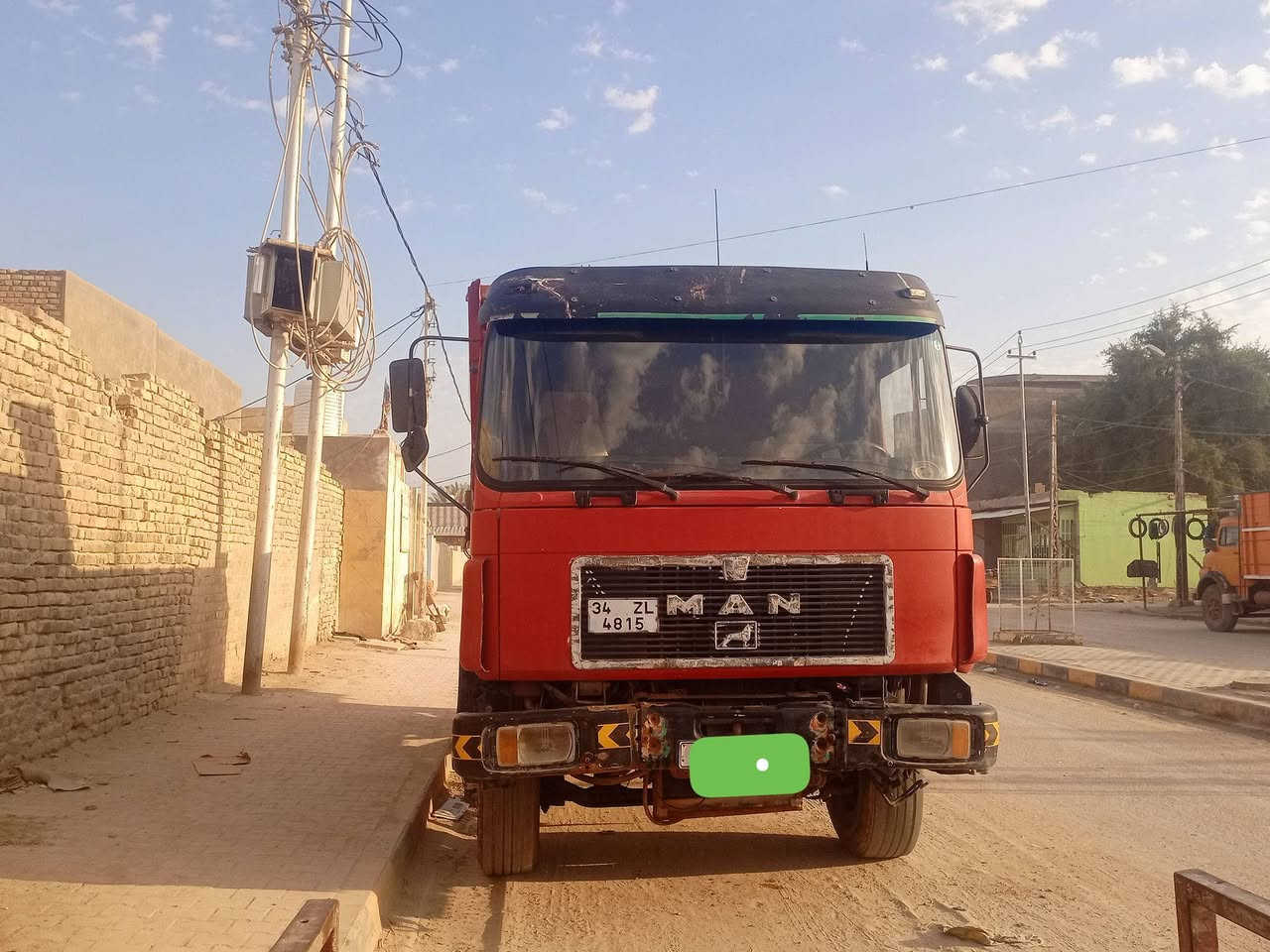 السلام عليكم مان صقر  تك  موديل 93  للبيع رقم بغداد بسمي ثاني يوم تحويل مكفول شاصي اكسل  كير مكينه لا تنقيص ولاتبخير  السياره شوفت عينك شغاله عوزها ترتيبات بسيطه الاستفسار على خاص او  الاتصال على الرقم ***********
