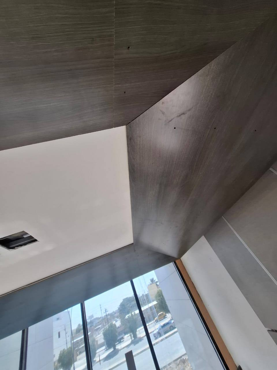 مستعدون لتنفيد كافة الديكورات الداخلية والخارجية الحديثة 🤍.  عمل كافت لمطاعم والبنيات والمستشفيات   
كافت دوار دوله والبيؤت

_ديكور مغربي جبسن بورد .
_بديل الشيبورد  .
_سحبات البورك والفوم .
_سقوف ثانوية .
_خارجي بوردكس 

سيد عبدالله /***********
