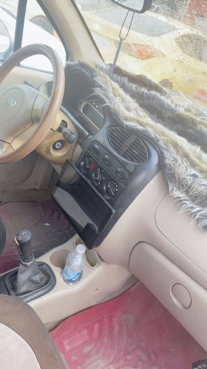 السلام عليكم كيو كيو اوتو موديل ٢٠٠٩ رقم انكليزي هزه جديده السياره نضيفه***********   مكاني بغداد الاعظميه السعر ٣٠ وبيها مجال حك الجيه
