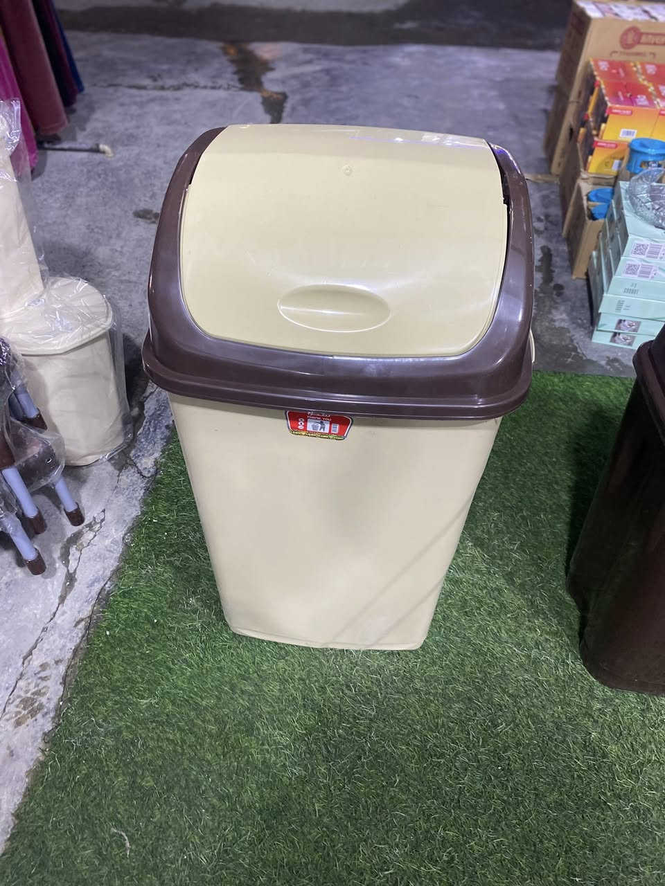 بضاعة ايراني صيني عراقي توفرت اسعار جملة يوجد خدمة توصيل واكو نقليات مراسلة ***********
