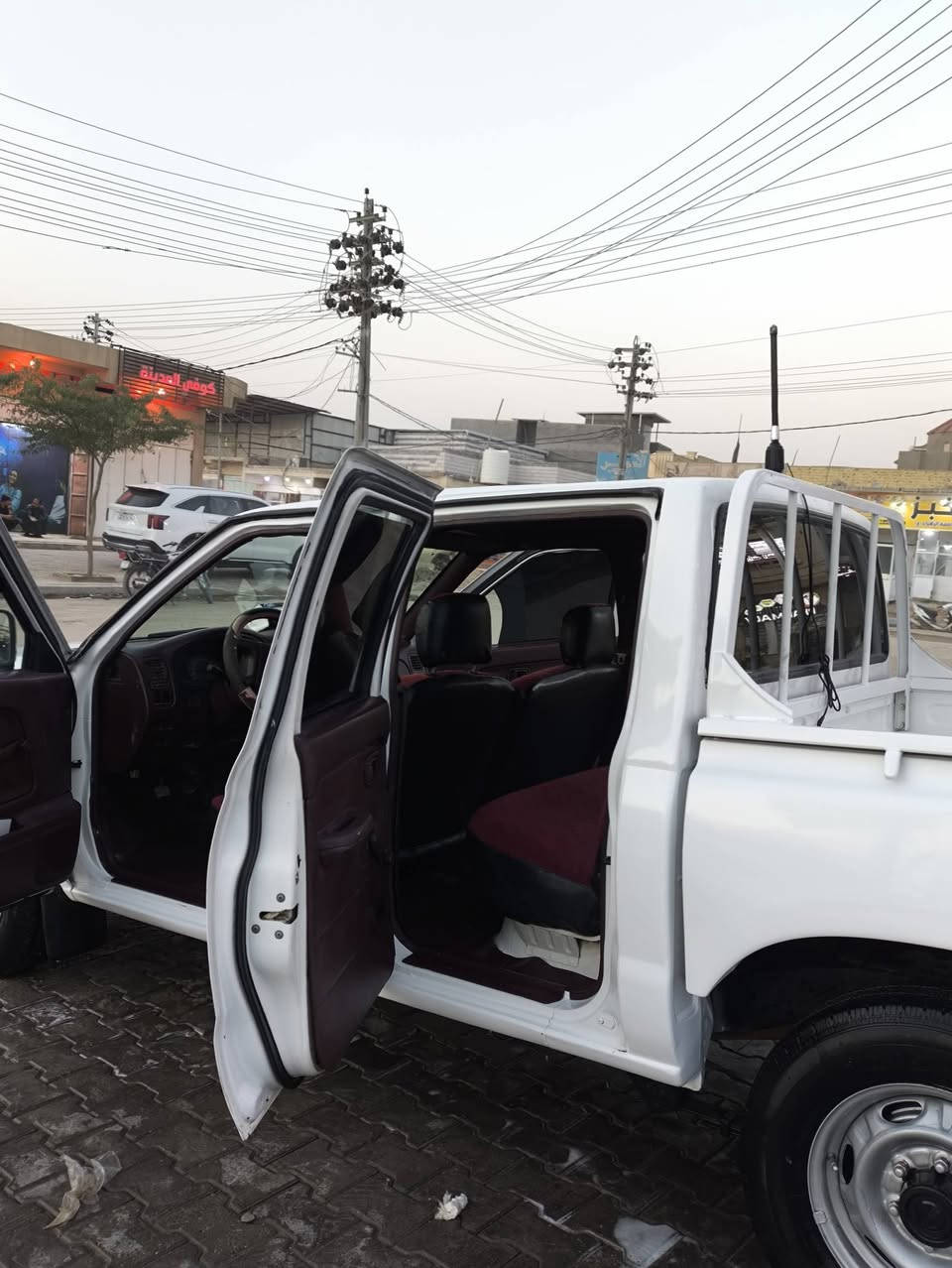 السلام عليكم اخوان سياره بيكم نيسان شبوط موديل 2008 سياره كامله من كلشي مصبوغه عام جماليه السياره مال بيت حداده جديده كير مكينه كلشي مابيهن شرط الفحص  المسجل يشتغل تدفئه تبريد يشتغل عوزه فقط غاز مابيهه تبخير ماكو تنقيص ماكو نضيفه من داخل ومن خارج فيت بم جديد السياره كامله من كلشي بس شغل واطلع السعر ٧٦ وبيهه مجال مكاني البصره قضاء المدينة / ***********
