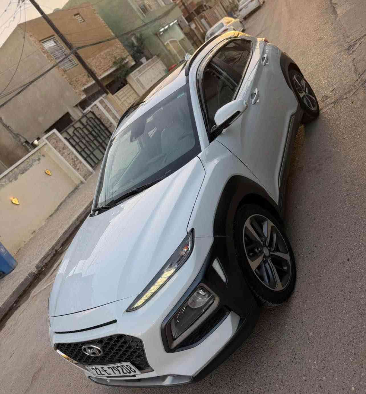 هوندا كونا (Kona)
السنة: 2020
Limited فول مواصفات

‎كير أوتوماتيك 7 سرعات DCT (دبل كلتش)

⚪️كشنات جلد  ابيض 
⚪️داخل السياره ابيض 
تدفئة للمقاعد الأمامية
مقعد السائق كهربائي
شاشة معلومات 10.25 إنش
Apple CarPlay + Android Auto
سماعات Infinity 
بصمة تشغيل + بصمه ابواب 
مكيف أوتوماتيك
فتحة سقف ( سلايت روف)
كاميرا خلفية متحركه 
نظام المحافظة على المسار
نظام التحذير من التصادم الأمامي
مراقبة النقطة العمياء

رقم اربيل الجديد باسمنا

السياره  جاهزه مابيها نقص ماتصرف عليها دينار 

السياره حادثها جاملغ وبنيد ومبدلات قطع اصليه نفس اللون يعني سونر يطلع عندك بدون صبغ 
وصور الحادث موجوده ب المنشور 

رايدها ب 137 ورقه وبيها مجال بسيط

للاستفسار :- مكان السياره بغداد الصليخ *********** بغداد, العراق
