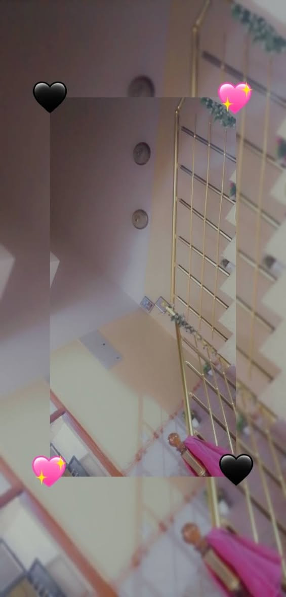 السلام عليكم بيت للبيع المساحه ١٥٠م مكانه بالناحيه قرب ثانوية الجولان السعر ١٤٠ وبي مجال
*********** متواجد واتساب
