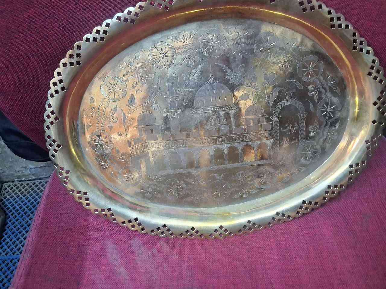 صينيه نحاس قديمه مكتوب بيه شريف بغداد السعر ٣٥ الف


**إذا كنت صاحب هذا الإعلان وتريد حذفه لأي سبب، رجاءا أرسل رسالة إلى الدعم الفني**