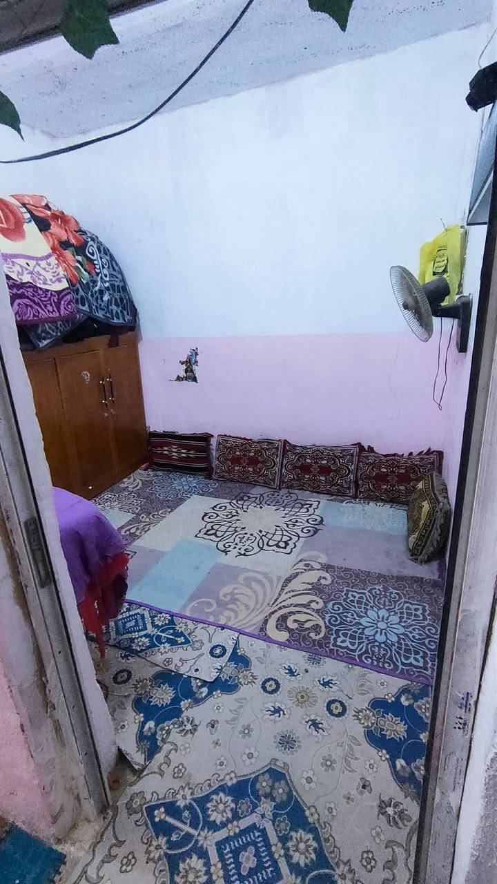 بيت للبيع مساحه 250متر مكان البيت تجاوز حي العسكري يحتوي علا صاله وغرف3 وصحيات داخليه وخارجيه وبراني وطارمه وسطح السعر 15 مع مجال بسيط
لتواصل على هاذا الرقم ‭***********‬

