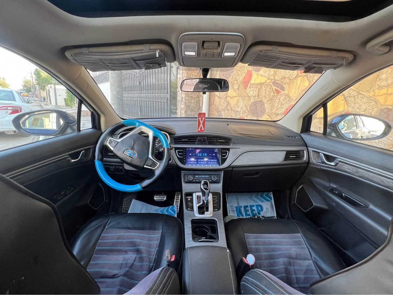 جيلي ام كراند جي اس
فول مواصفات
دخول ذكي
بانوراما
بصمة
شاشة
بيها ضربية وحدة بالبونيد
المكان كركوك
سعرها ٩٠
*********** كركوك, العراق
