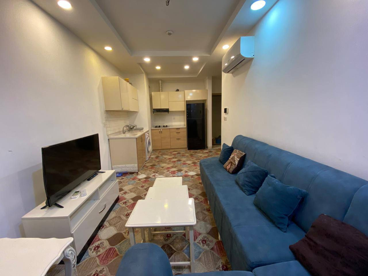 شقه للبيع للايجار المنطقه ذهبيه اربيل
مجمح لايف تاور 
غرفه صاله مؤسس 
سعر ٣٢٥$
الاستفسار على الواتساب 
***********
