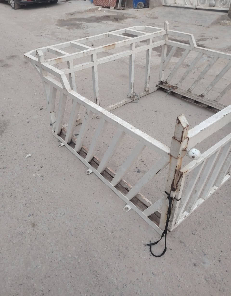 محجر بيكم دبل قماره نظيف جدا مكانه بغداد السعر 125 للاتصال ***********
