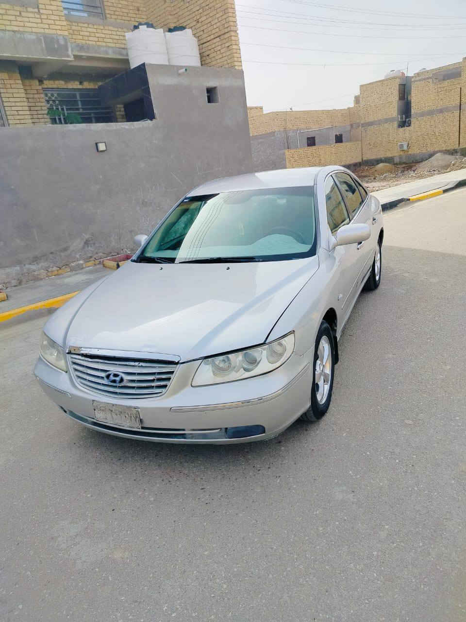 هونداي ازيرا خليجي موديل 2008كفاله عامه من ضربه وصبغ وتبديل ماعده شويه رش بجاملغ سياره جديده فول مواصفات 1/1 اشايره بجاملغ مري شفط شاشه كامره حساسات خلفيه جانبيه برده خلفيه داخل بيجي صاج تبريد قطْعتين محرك 6/3.3وكير مكفولات توني شادهن لاتبخير لا تنقيص حداديه تخم تاير تبريد ثلج تدفئ دواخل جديده مابيه نقص برقي رقم بغداد تحويل ثاني يوم سياره جاهزه سعر 67بيه مجال مكان الناصريه رقم الهاتف *********** 
‏
