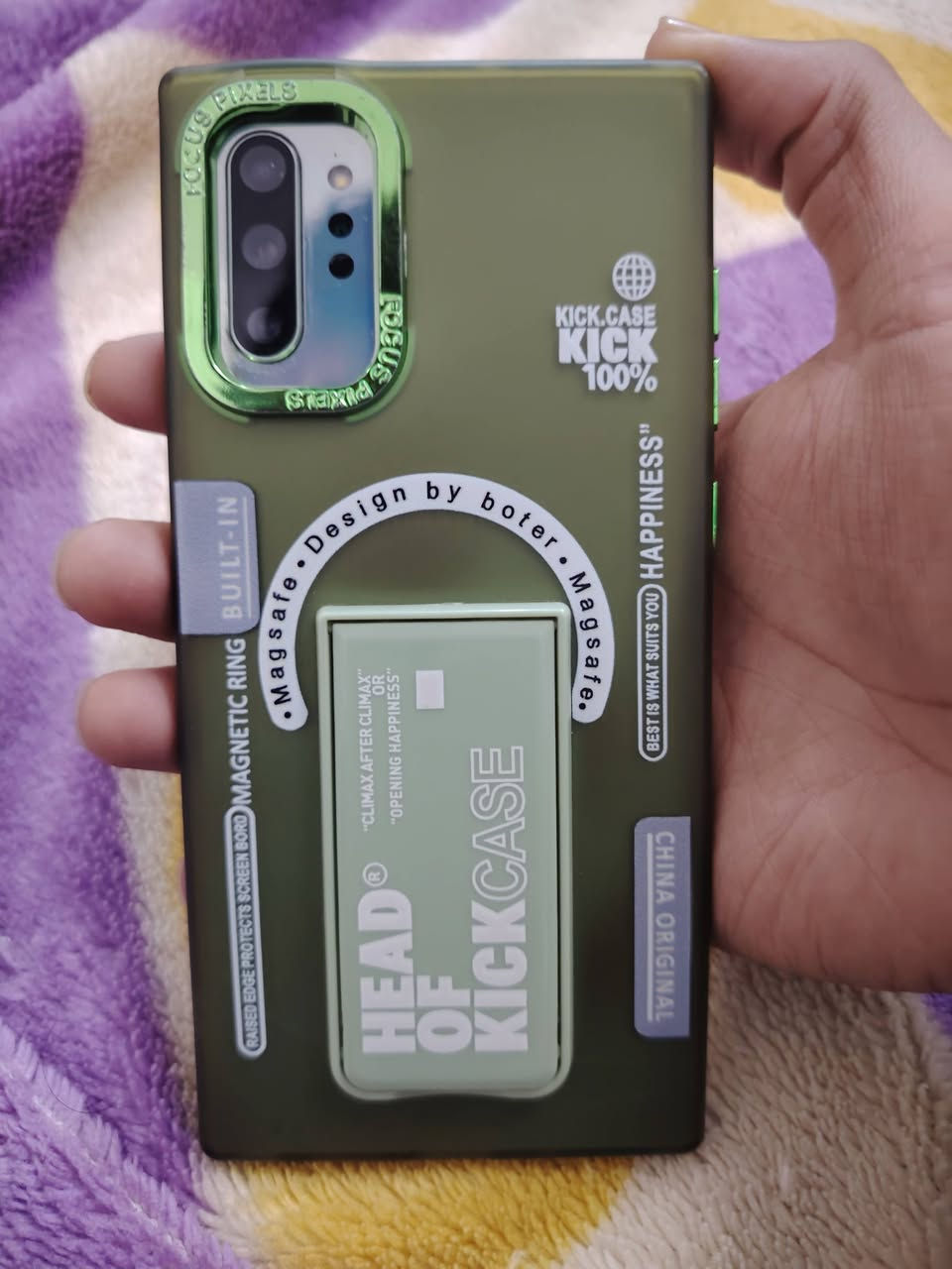 سامسونك نوت10بلص شرق اوسط خطين ذاكره256عشوائيه12 مكفول من كلشي بس ضهر بي فطر مامبين ويتبدل ب١٠ سعره250 قفل ***********
