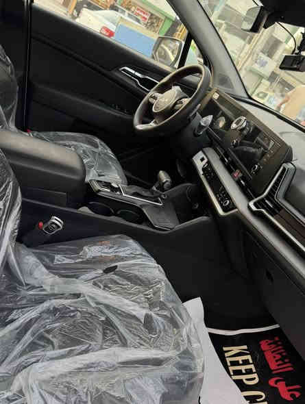 كيا سبورتج خليجي 2025 رقم اربيل
ماشيه 10 الاف 
اللون ابيض
مواصفات..
محرك 2.0 بصمة. تشغيل عن بعد. حساسات عدد4. سايد بريك بصمة. مري شفط. تبريد قطعتين. اوتو هولد. ويل حجم 18 . رادار جانبي. شاشة اصلية. كامره ابل كاربلي. تحكم ستيرن. شفتات بالستيرن.
ضمان شركة نم. 
السعر 22600 $ مجال بسيطه 
مكان السياره بغداد _ السيديه
هاتف ***********
