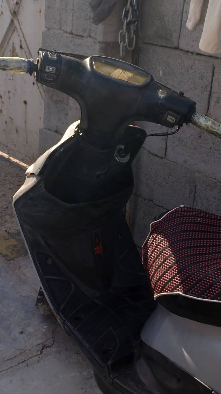 سلام عليكم دراجه 9زروف نضيفه مابيه شي دراجه حلوه مجفته تجفيت أصلي دراجه ناعمة سعر 150 وبي مجال لطيببن


**إذا كنت صاحب هذا الإعلان وتريد حذفه لأي سبب، رجاءا أرسل رسالة إلى الدعم الفني**