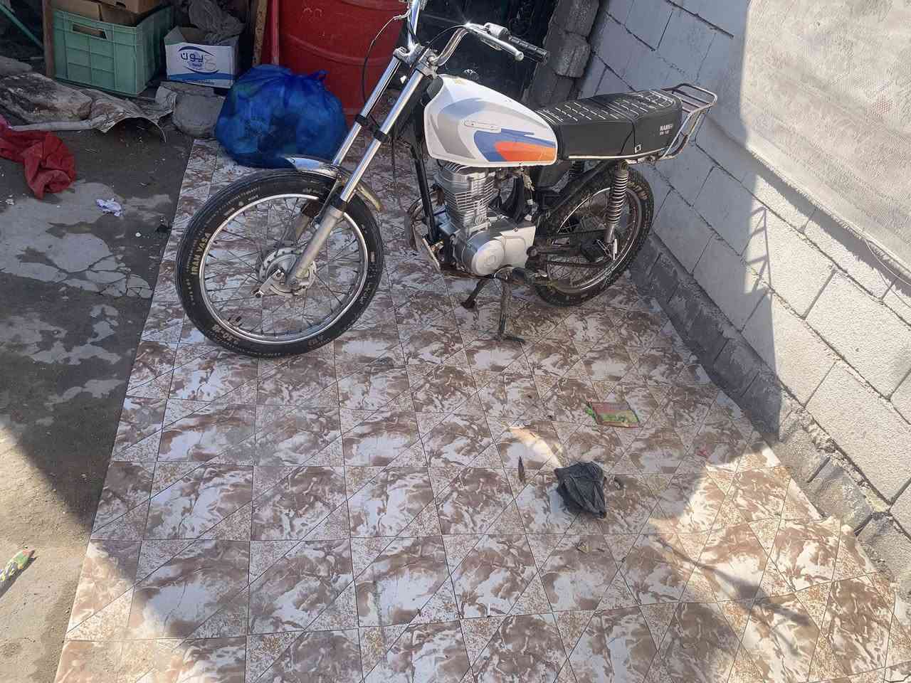 السلام عليكم نامه للبيع السعر 400وبيهه مجال اورقهه ضايعه  العنوان بصره نواب الظباط غير متواجد اتصال فقط ***********
