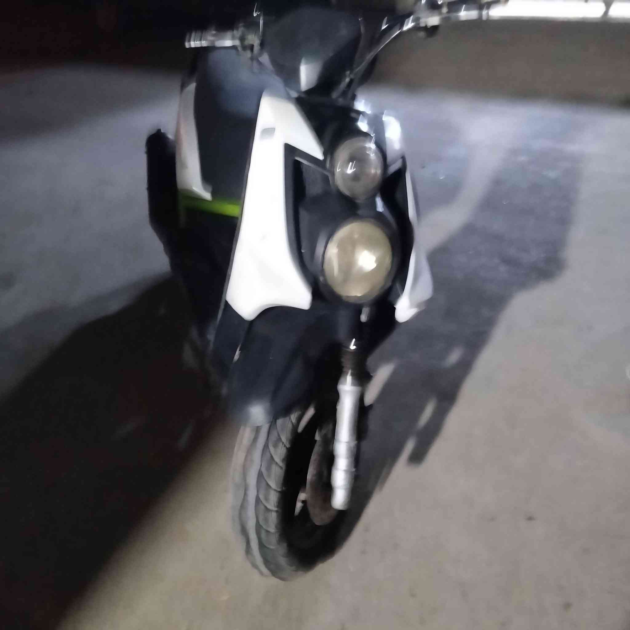 سلام عليكم سكنس جبلي للبيع دراجه نضيفه سعر 500بغداد الامين ثانيه 
رقم ***********
