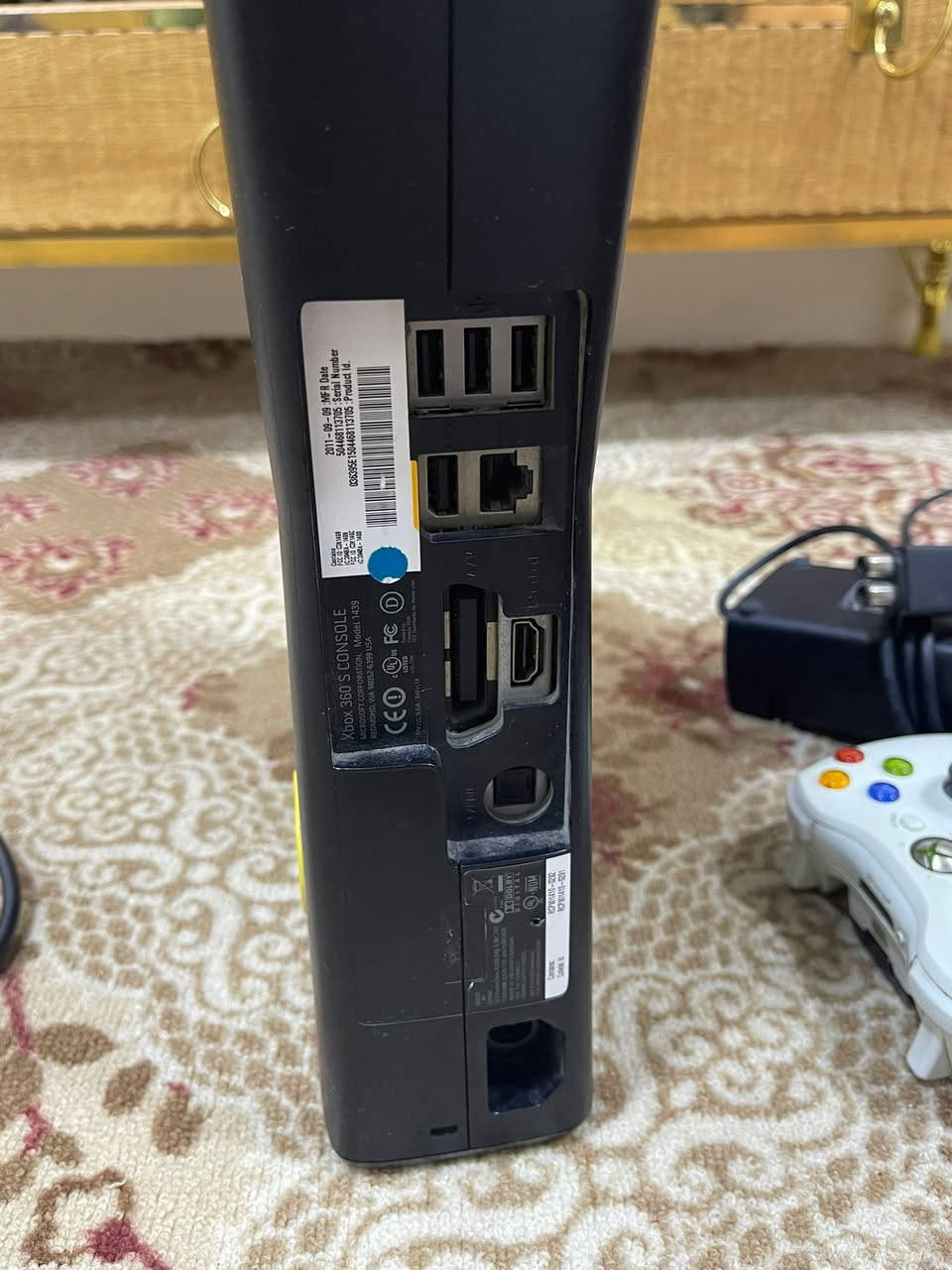 للبيع او المراوس اكس بوكس ون اكس نضيف عندي جهاز اكس بوكس 360 سليم بحالة الوكالة 

النضافة جهاز مستعمل بس النضافة مالته ممتازة موجود ستيكر الضمان الاسود 

الالعاب الجهاز مهكر ومتروس ألعاب بيه 92 لعبة جاهزة ومثبتة 

الملحقات كامل وياها الأصلية ويا الجوستيك الاصلي وكآمل الوايرات 

السعر : 125 وبيها مجال شويه  

المكان كركوك / طريق بغداد 
 
الشراي يدخل خاص للتفاهم


**إذا كنت صاحب هذا الإعلان وتريد حذفه لأي سبب، رجاءا أرسل رسالة إلى الدعم الفني**